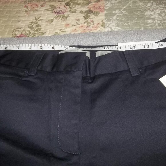 Liz Claiborne cropped pants - Picture 6 of 9